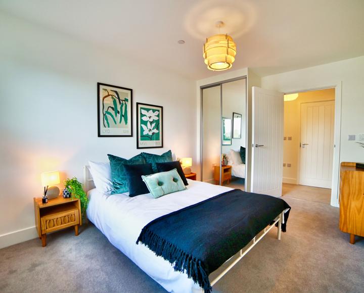 Main doubled bedroom with fitted double wardrobe