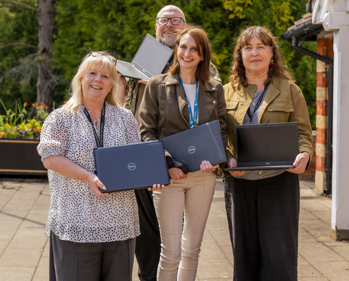 Laptops1 (1)
