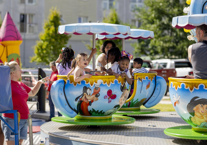 Children on a teacup ride