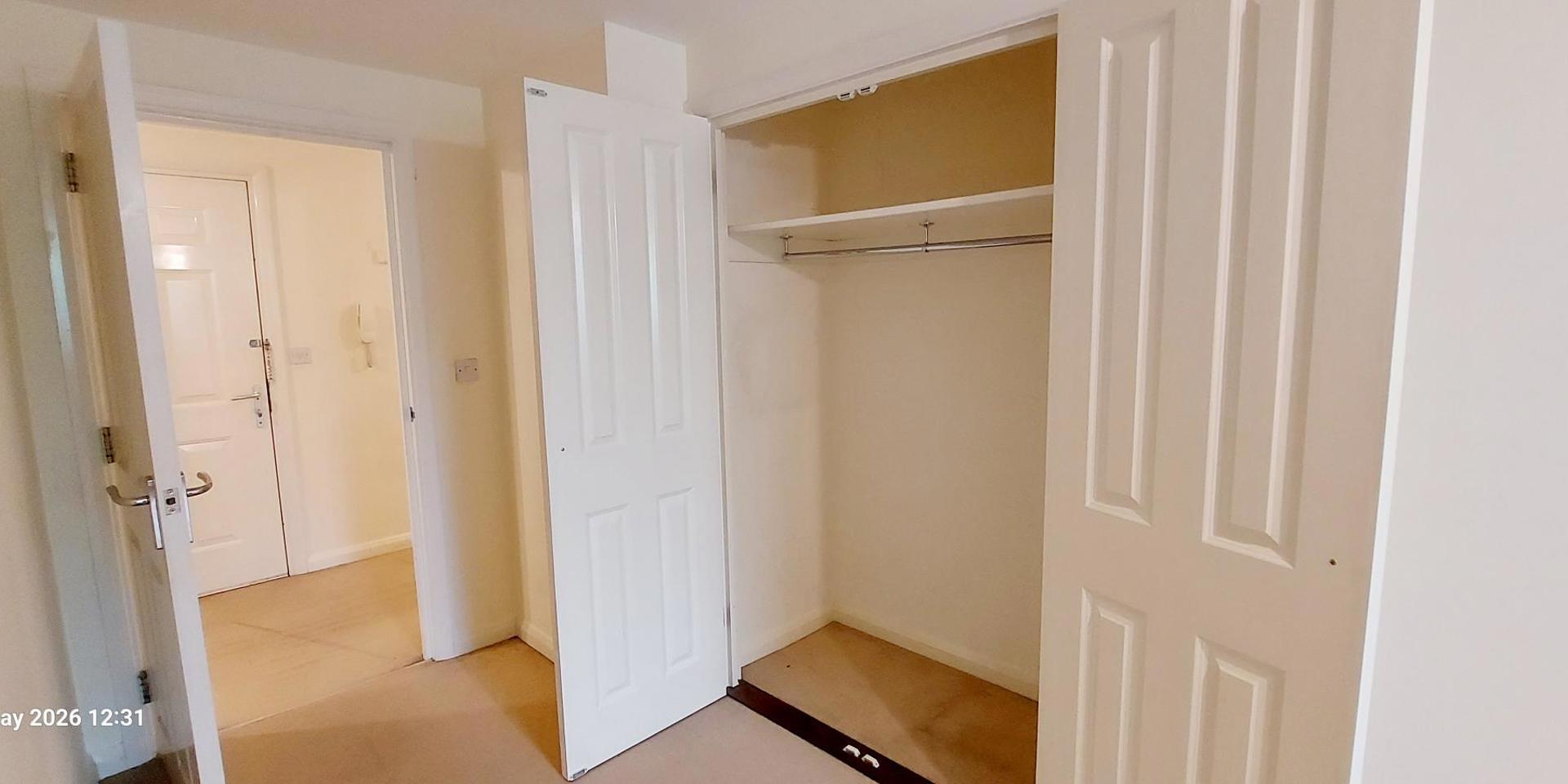 Main Bedroom (2)