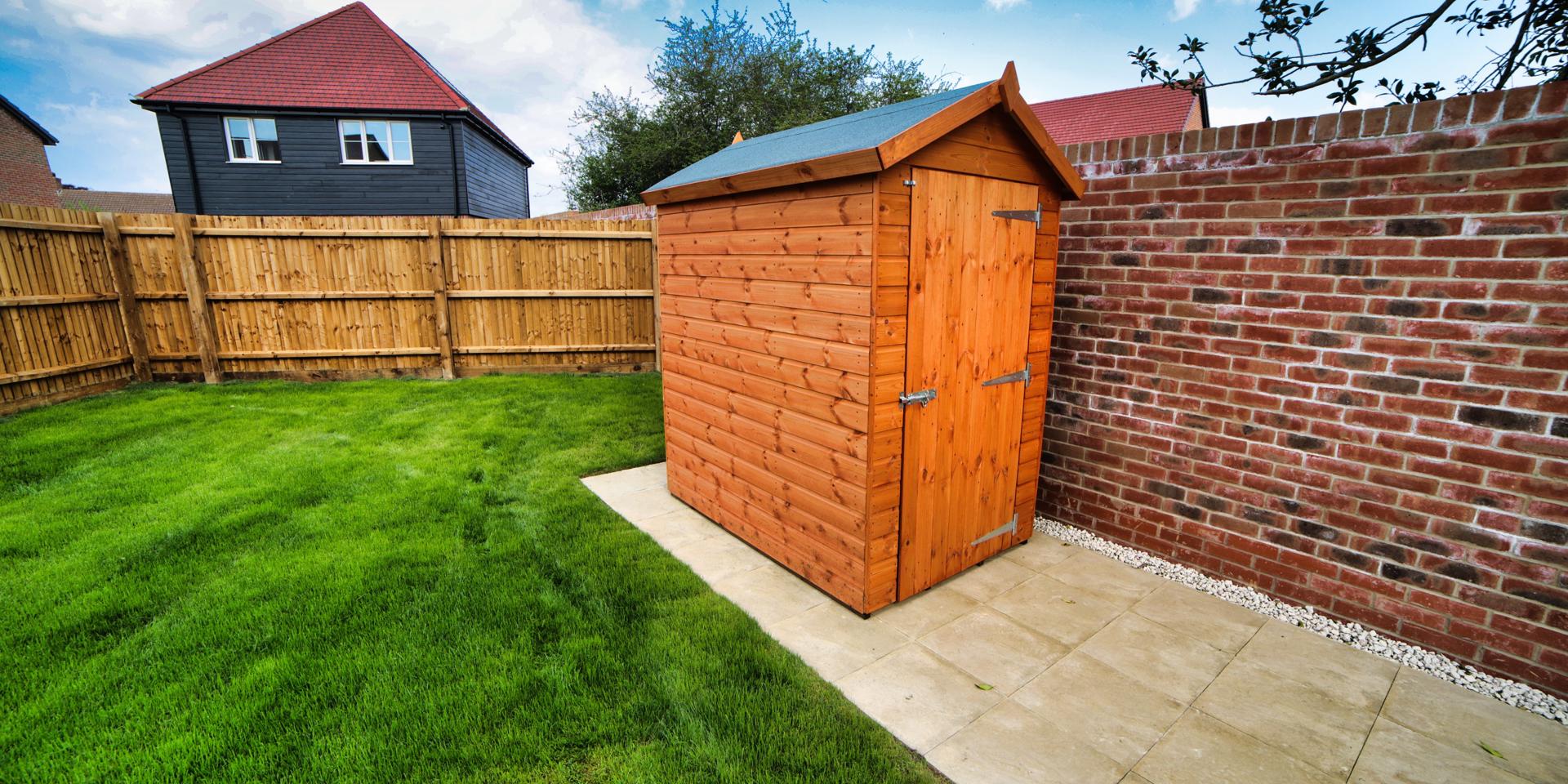 The shed sits on paving slabs