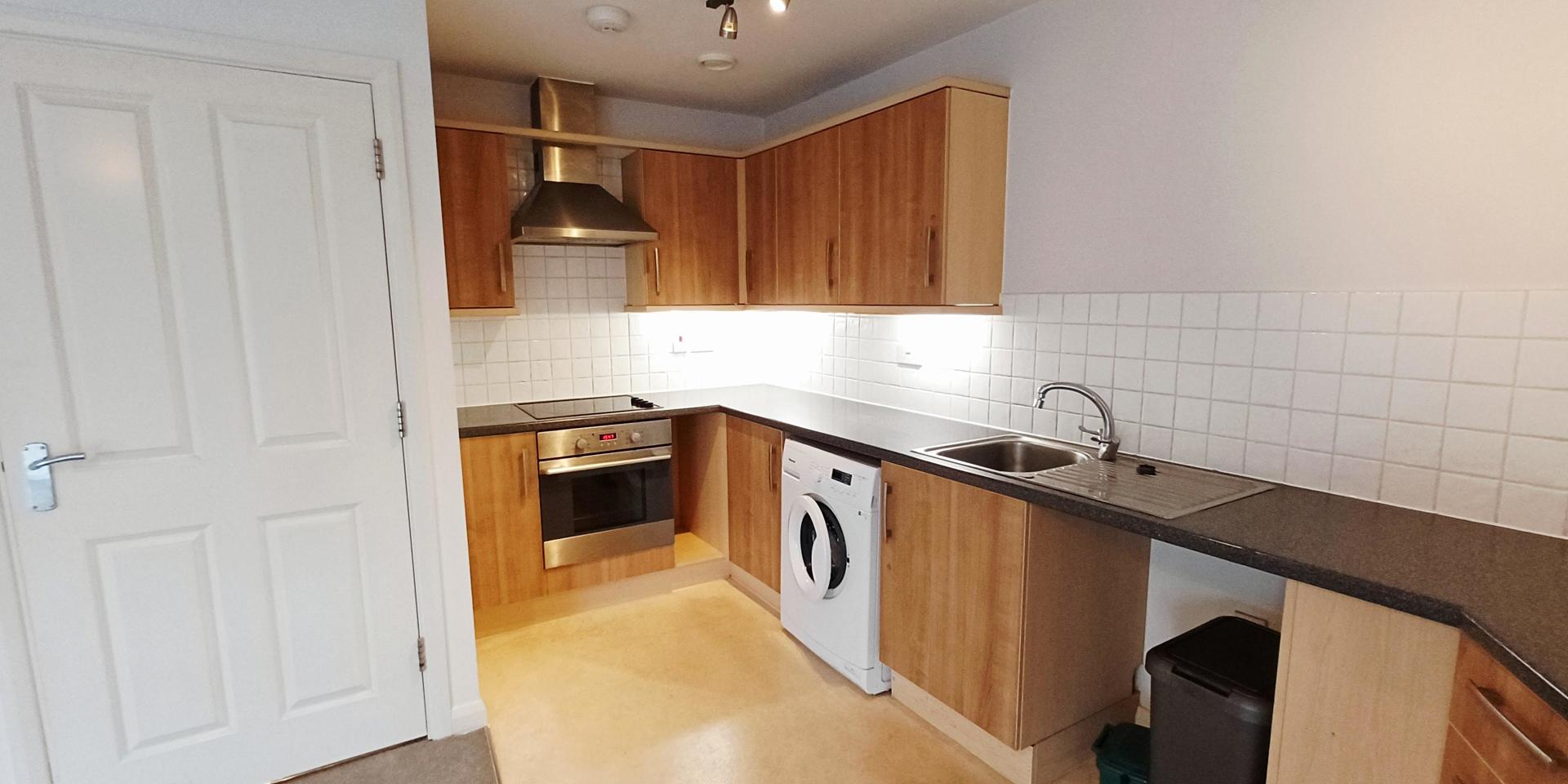 Kitchen (2)