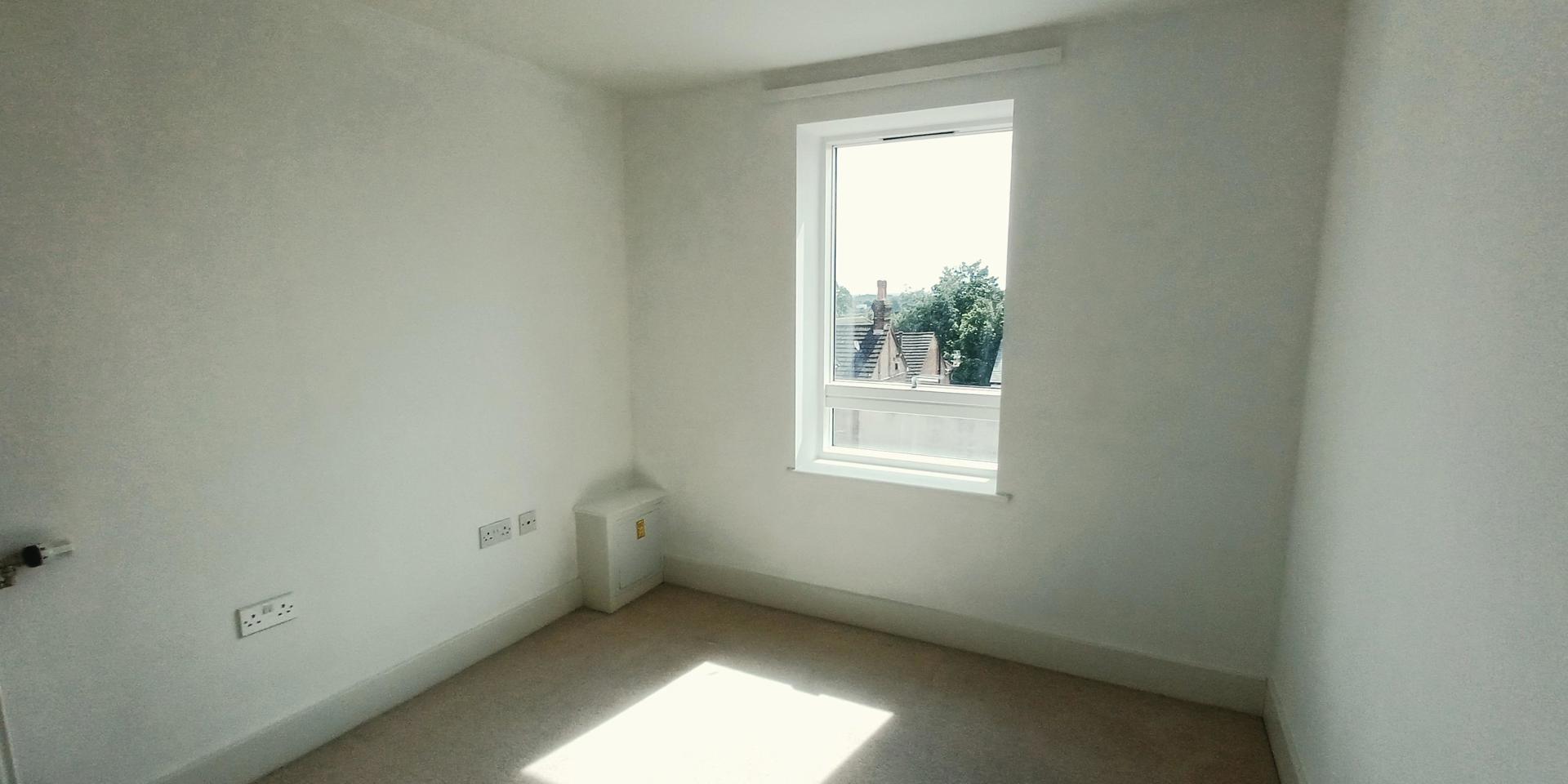 Second Bedroom (2)