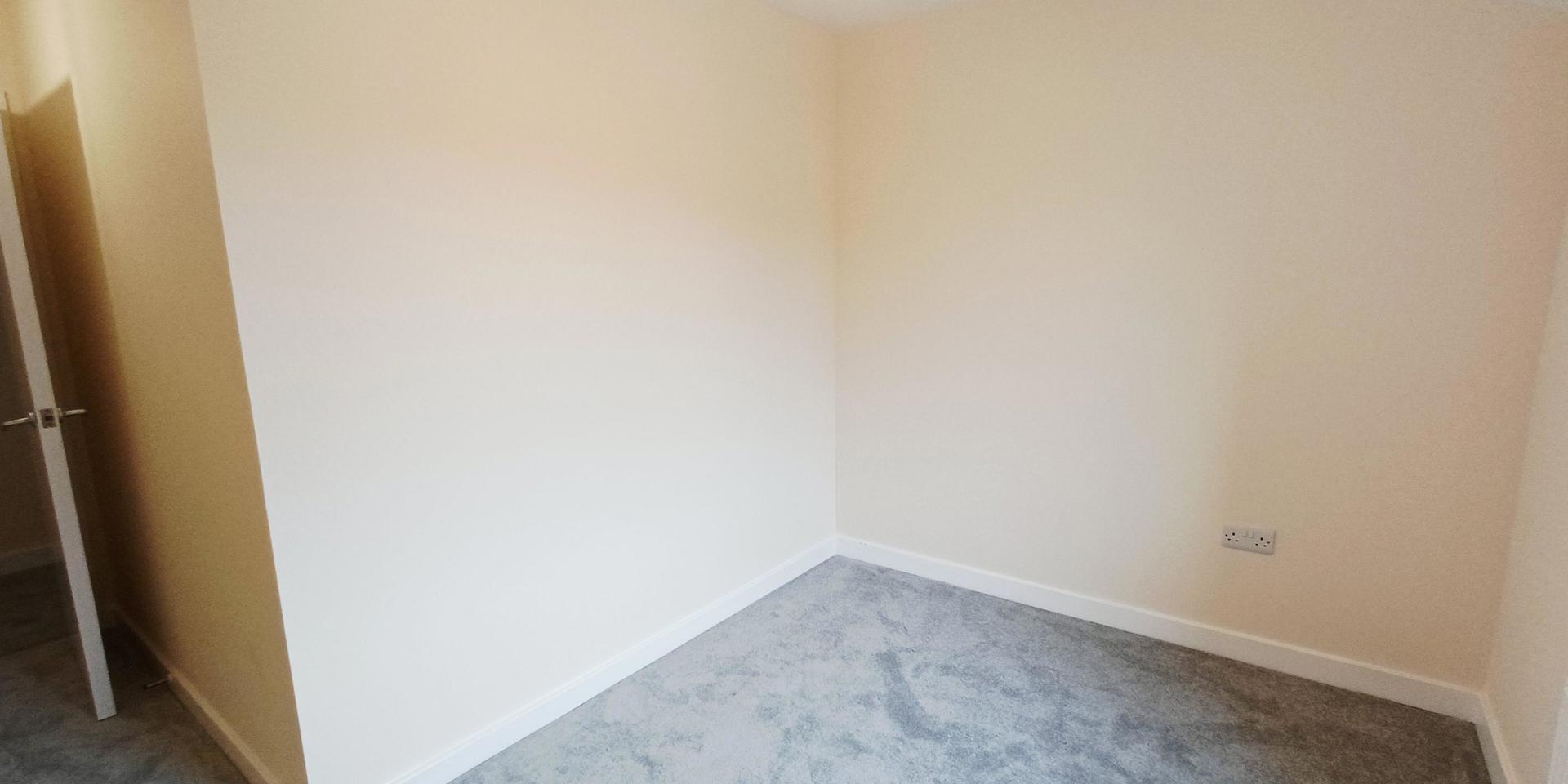 Main Bedroom (2)