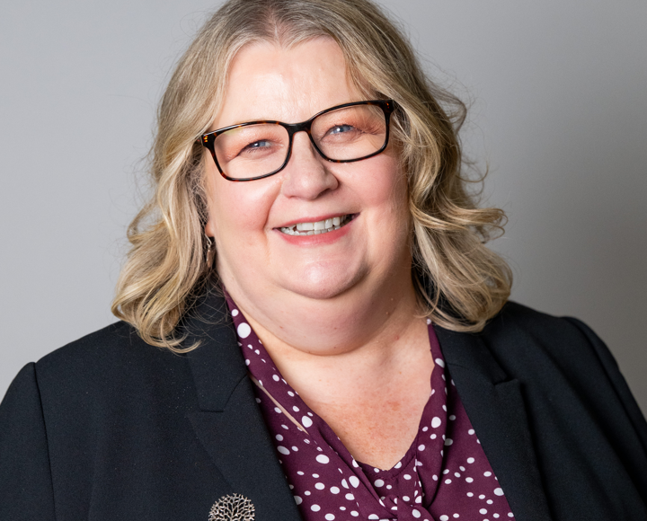 Maxine Head And Shoulders Cropped