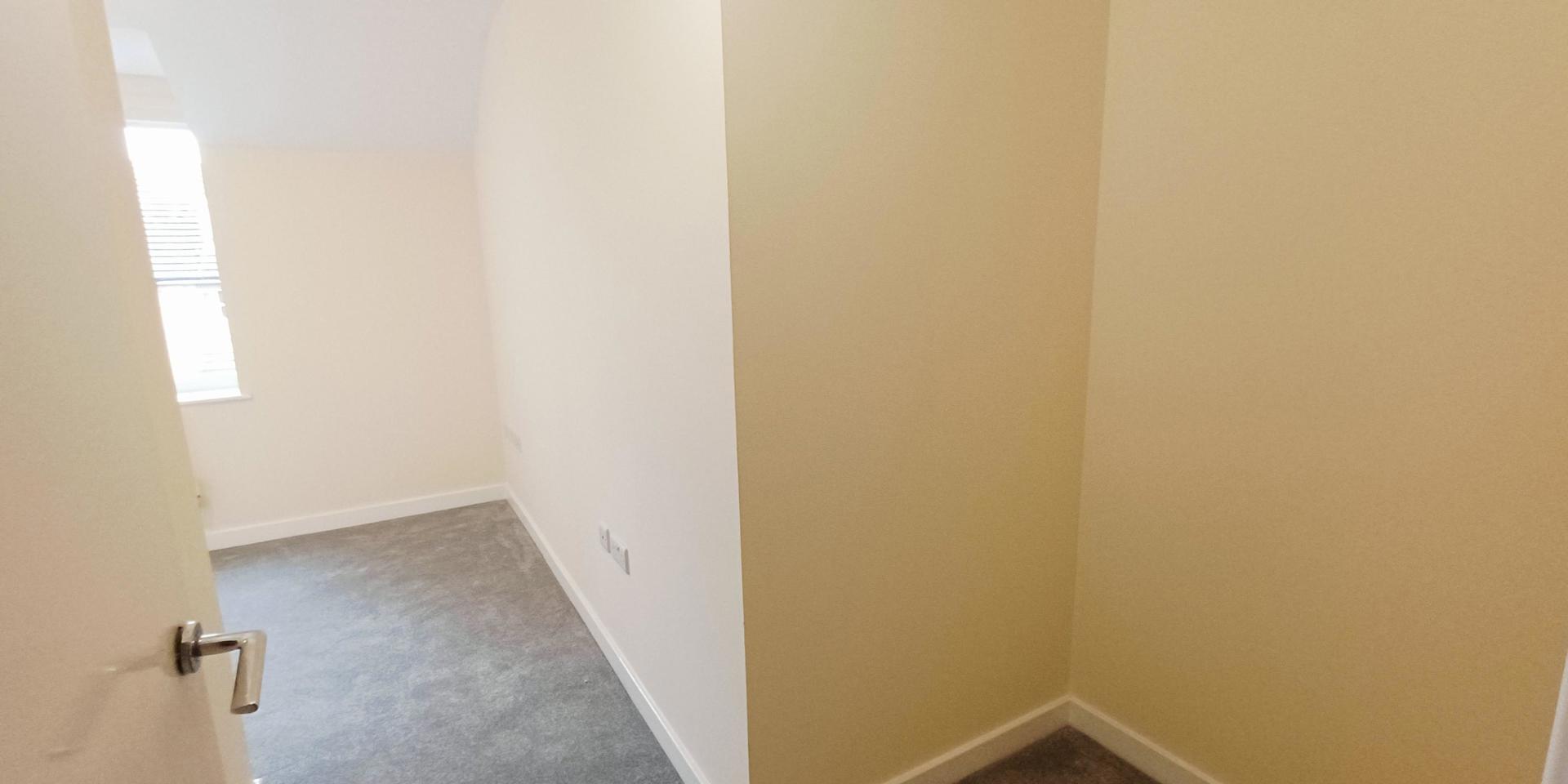 Main Bedroom (3)