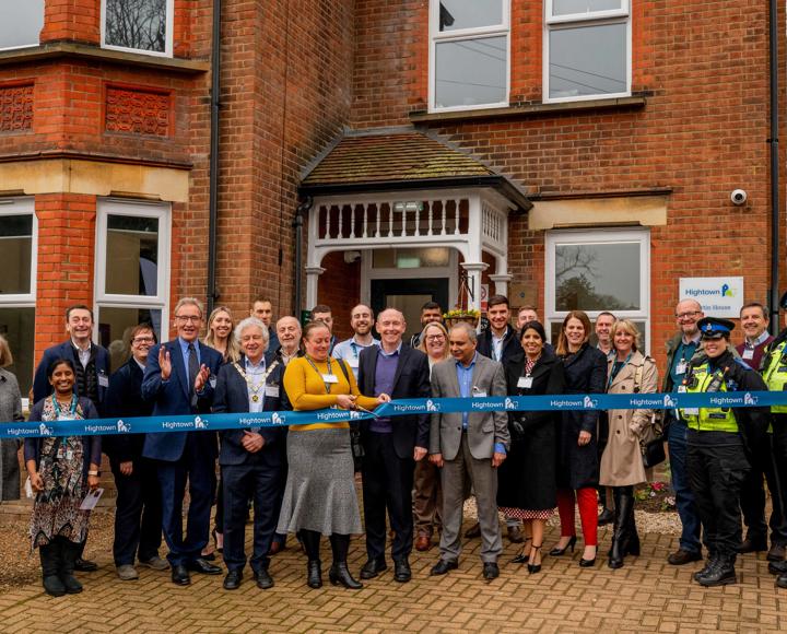 Martin House Opening Ribbon Cutting1web