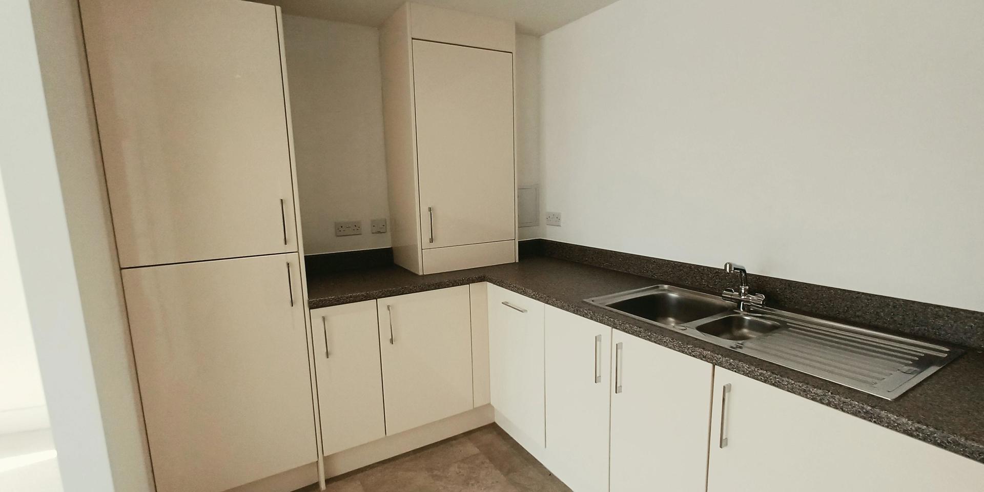 Kitchen (2)