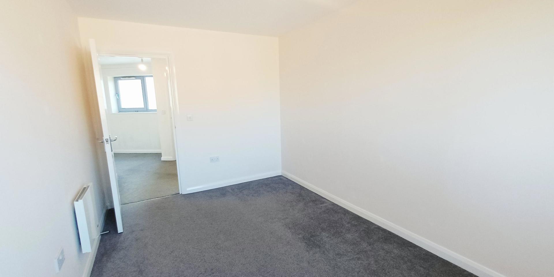 Second Bedroom (4)